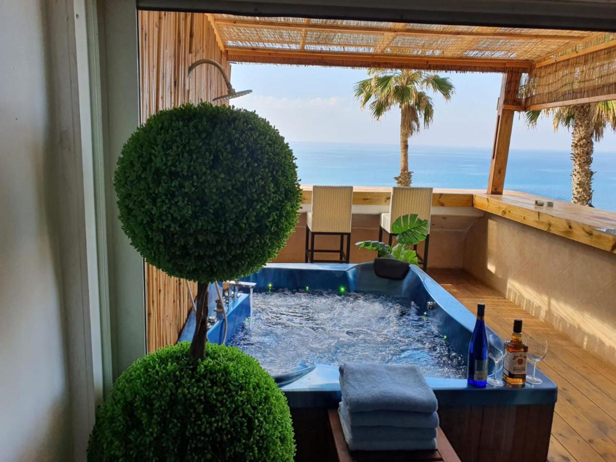 Magic On The Sea-Suites With A Private Jacuzzi And A Private Sea View ネタニア エクステリア 写真