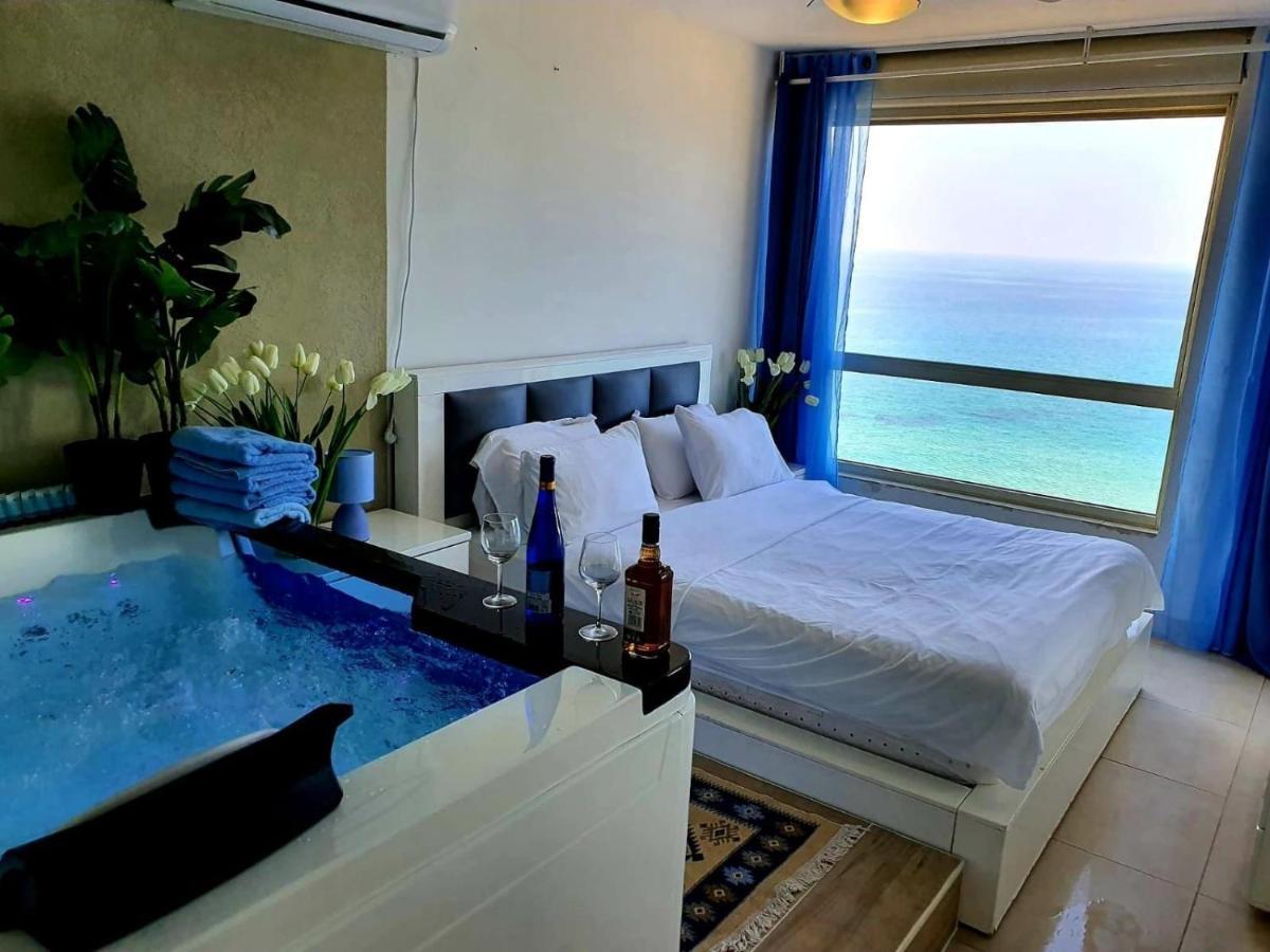 Magic On The Sea-Suites With A Private Jacuzzi And A Private Sea View ネタニア エクステリア 写真