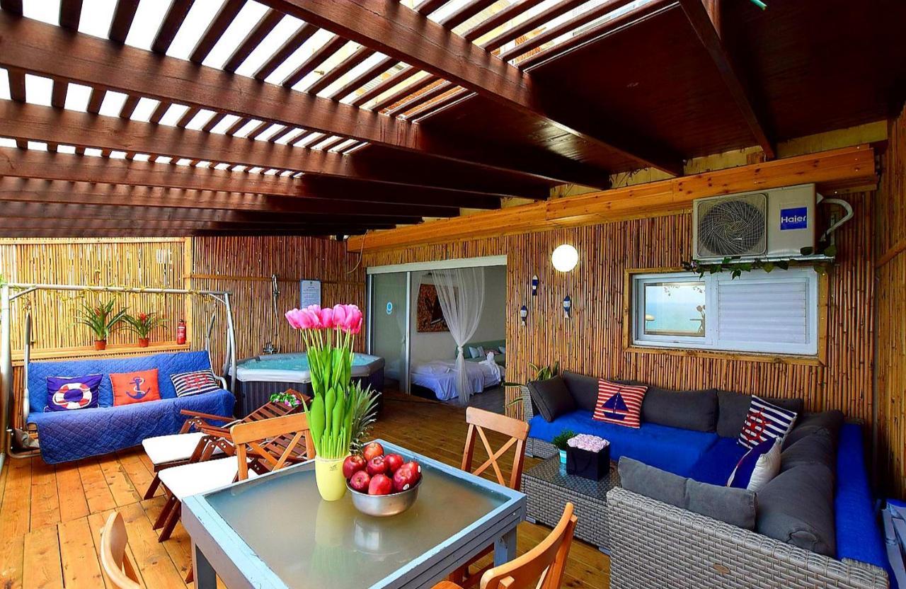Magic On The Sea-Suites With A Private Jacuzzi And A Private Sea View ネタニア エクステリア 写真